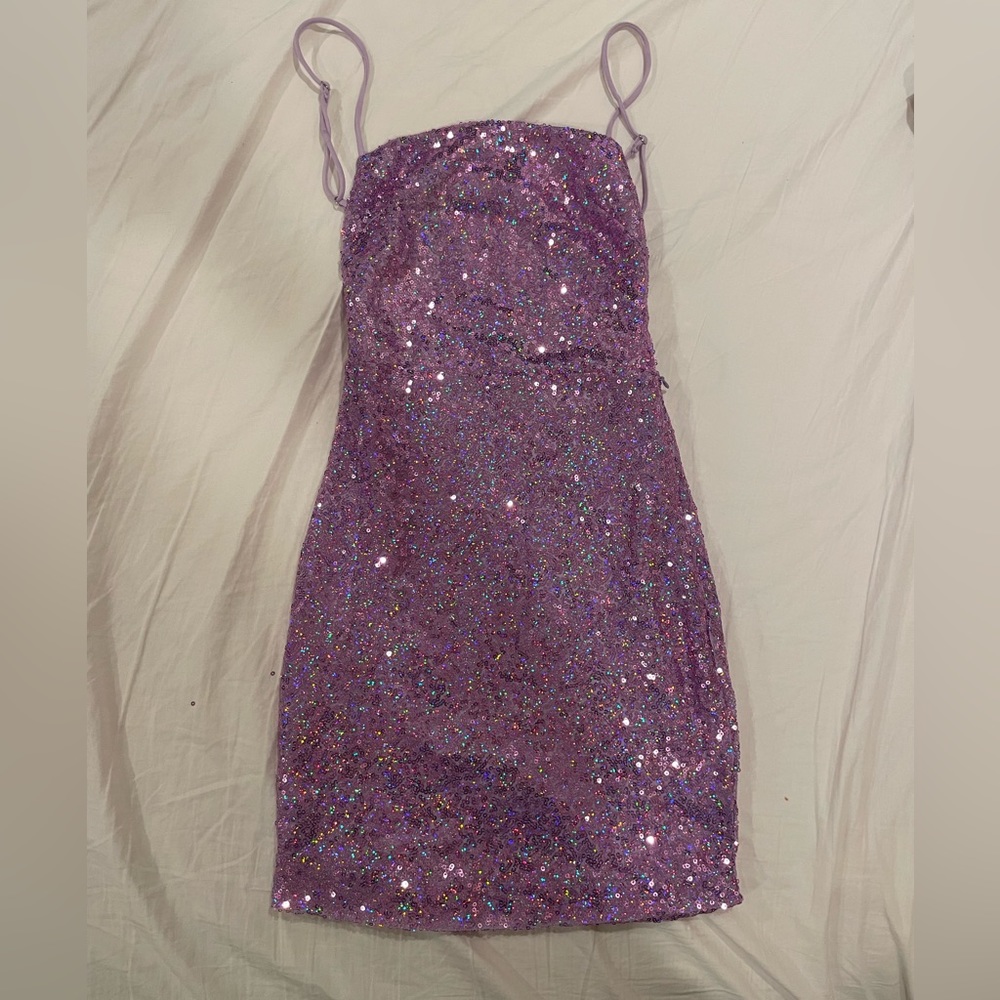 Unworn, lavender and backless dress. Lucy in the sky size XS